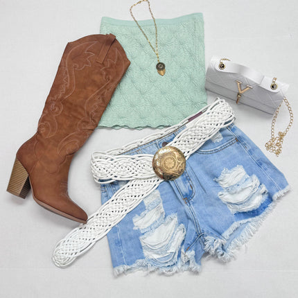 Light Wash High-Rise Denim Shorts – Everyday Essential