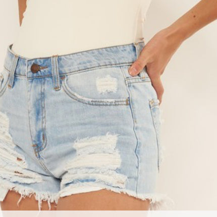 Light Wash High-Rise Denim Shorts – Everyday Essential