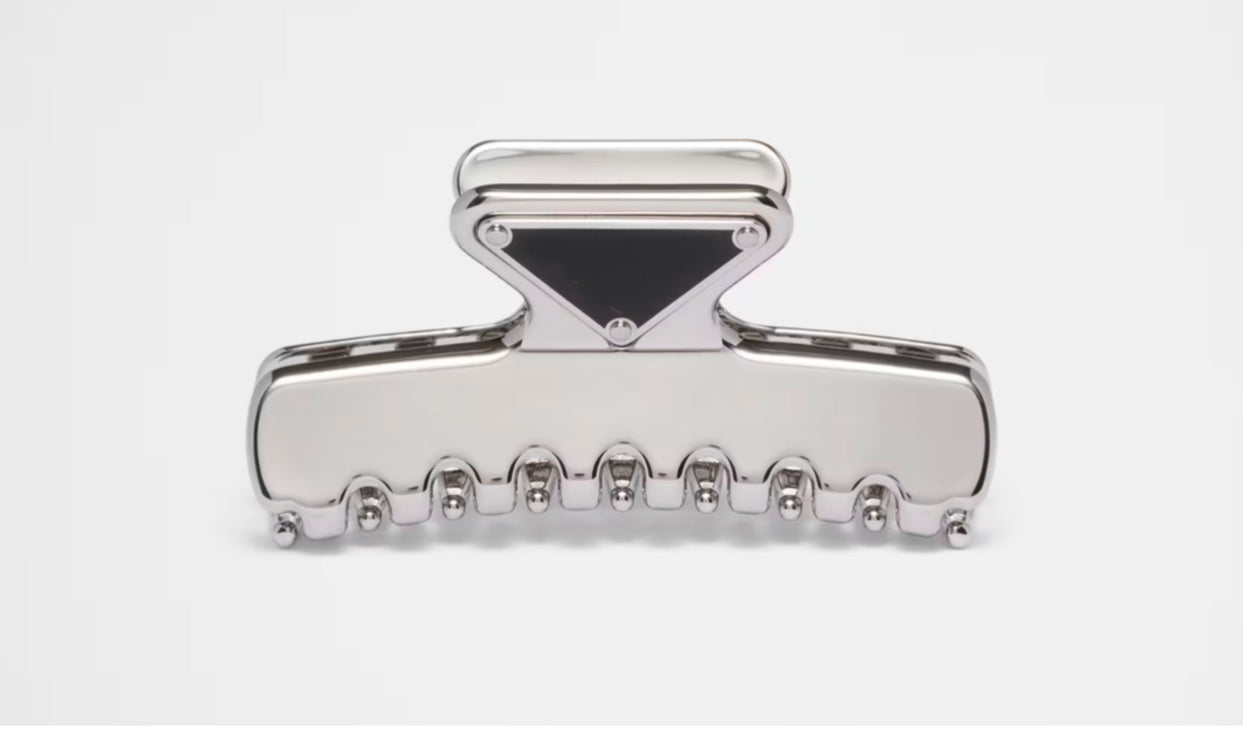 Up Cycle Clip - Diva Dolls Boutique